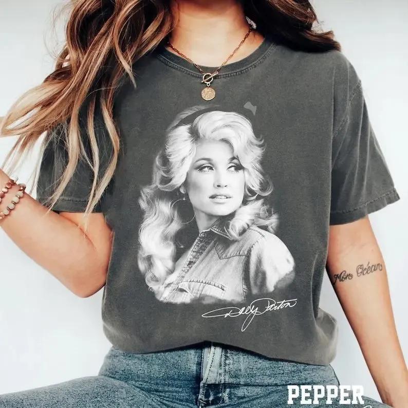Dolly Parton Portrait T-Shirt: Vintage Style Comfort Colors Tee HG