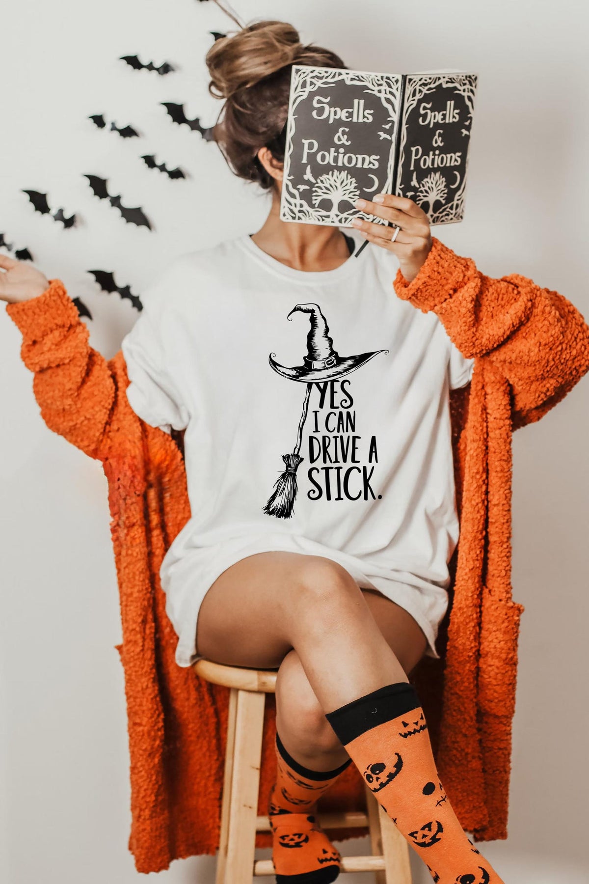 Yes I Can Drive A Stick T Shirt, Funny Halloween Witch Tee for Women, Spooky Party Shirt, Cute Halloween Gift Top, Witchy Outfit NNA